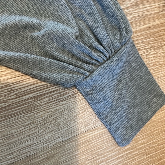 Philosophy Cute Long Sleeve - Picture 3 of 5